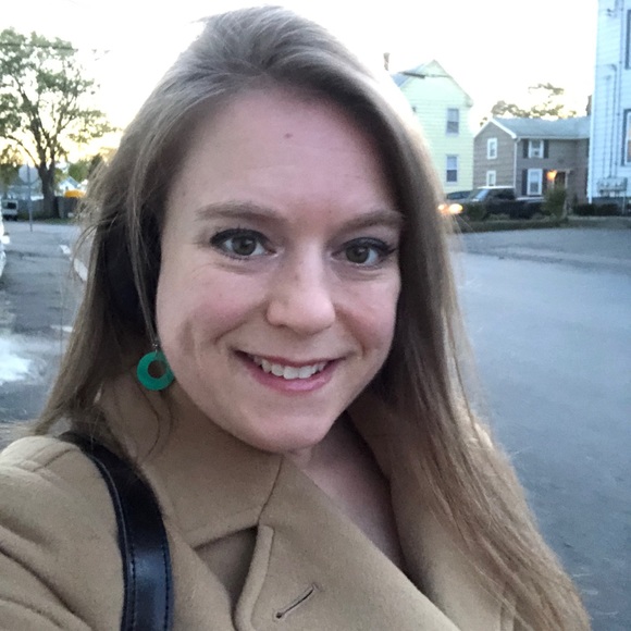 Meet your Posher, Heather Rae K - Picture 3 of 8